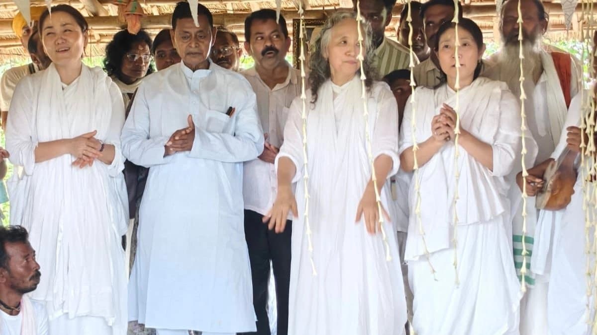 TMC minister sang song publicly in memory of a famous bard