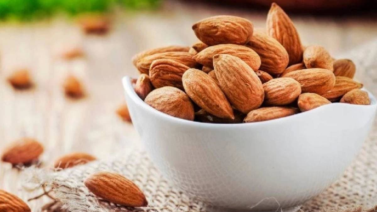 What You Must Know About Almonds Before Eating Them Daily