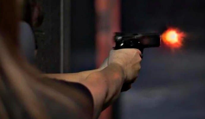 shootout at north dinajpur, one youth dead