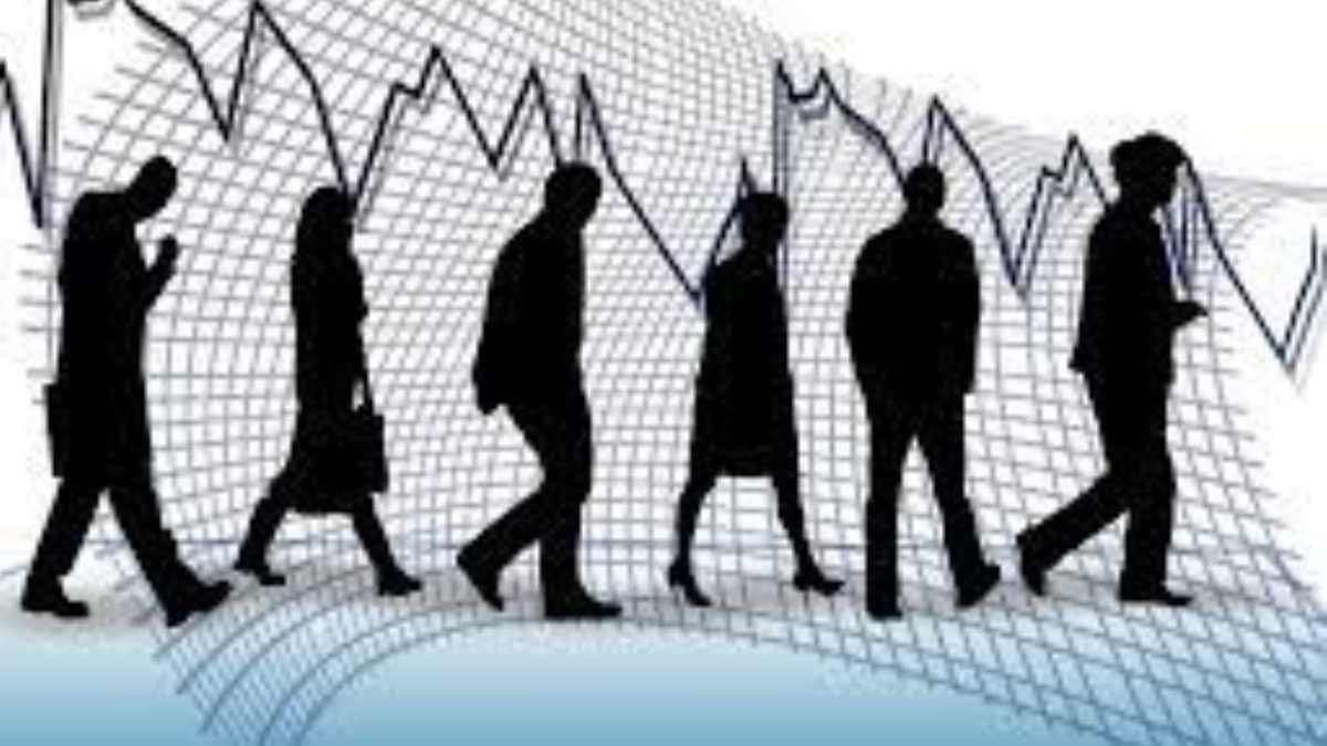 Indian faces tremendous economic disparity have no job security