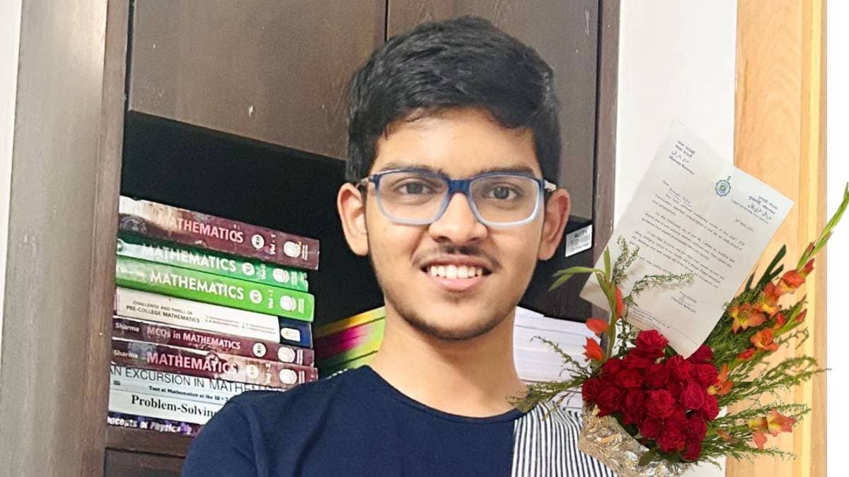 East Bengal Fan Arush Secures 2nd Rank in ICSE