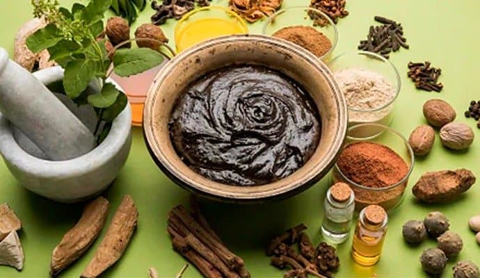 Lifestyle: নীরোগ জীবন ও দীর্ঘায়ু পেতে মেনে চলুন আয়ুর্বেদের এই তিনটি টিপস!