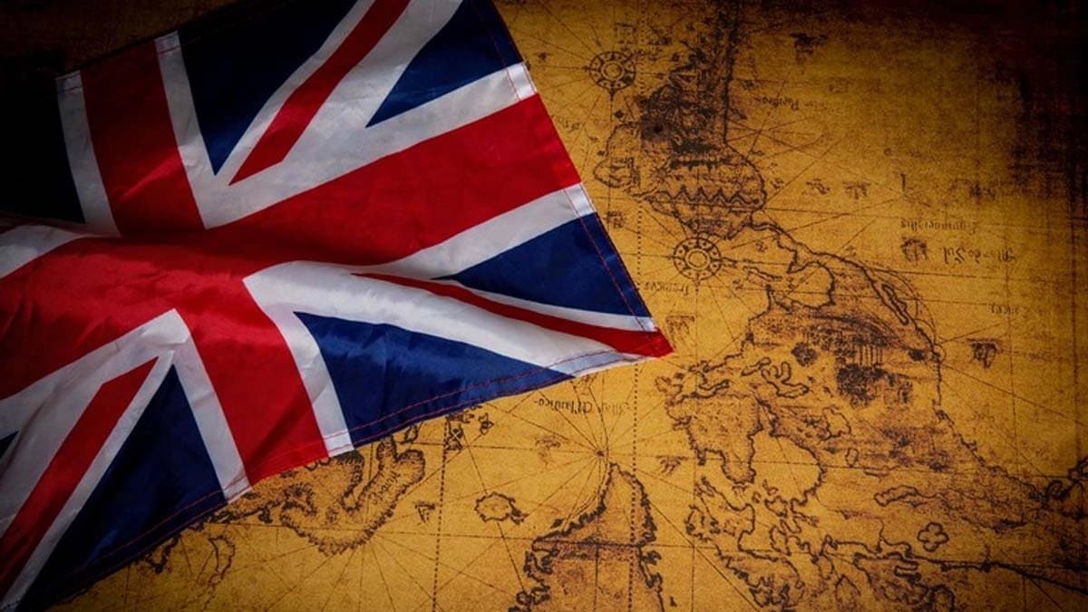 Which country was the first to gain independence from England