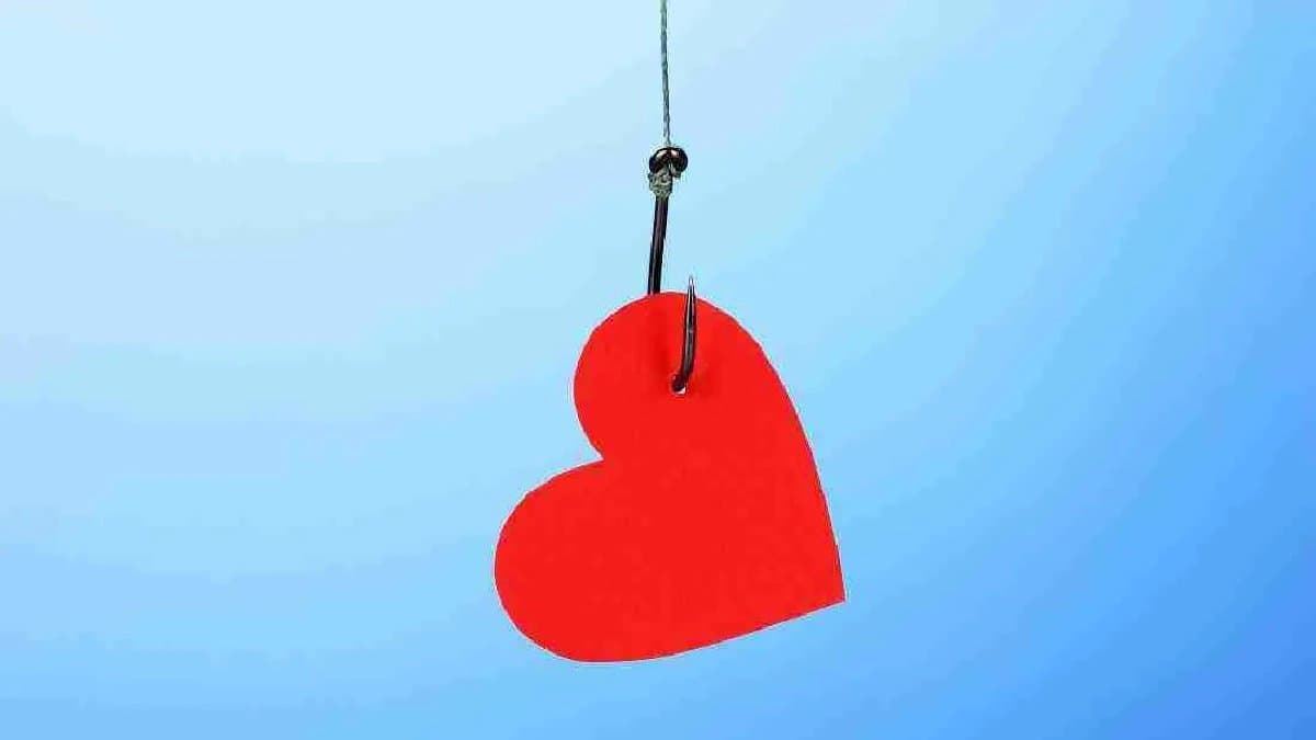 What is love bombing and how to be aware of it
