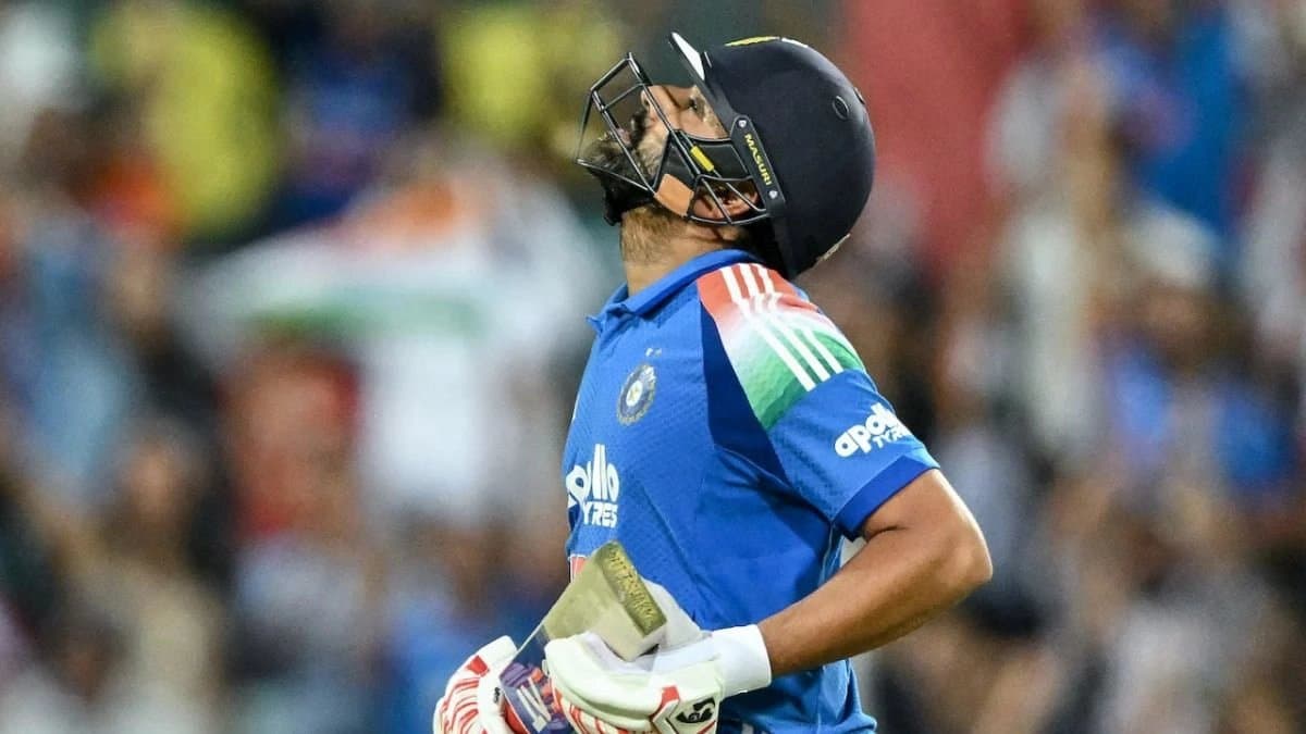 Rohit Sharmas coach Dinesh Lad revealed that the veteran batter plans to retire after 2027 World Cup 