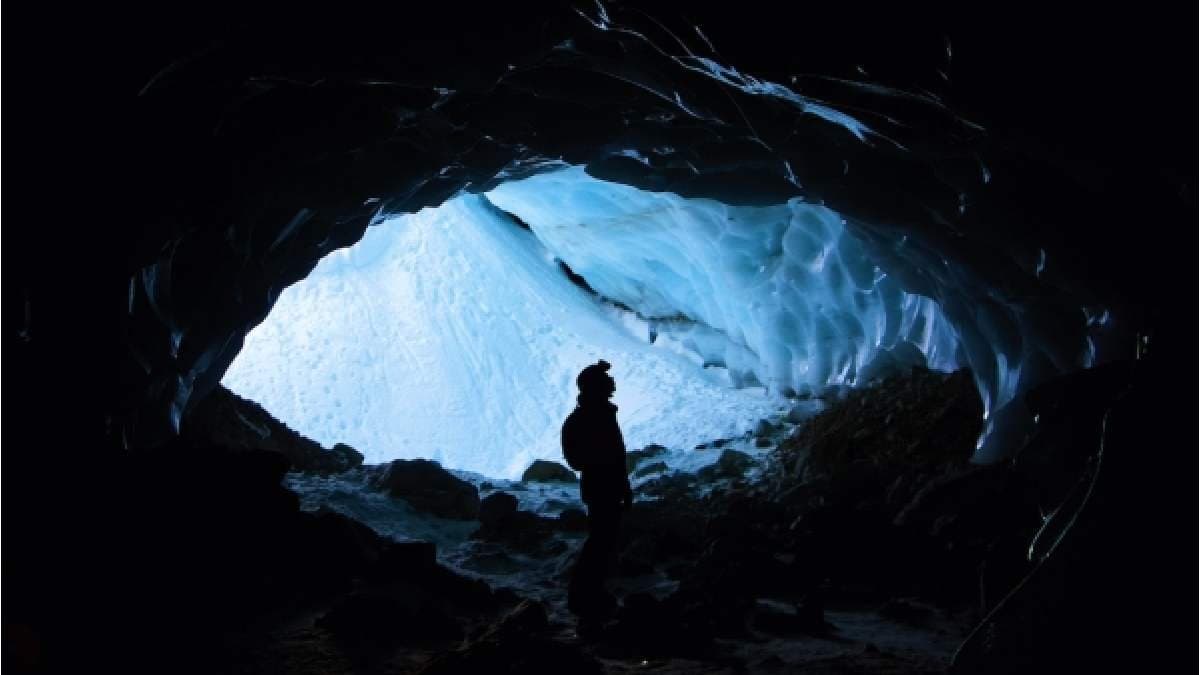  35 Year Old Man Lives In A Cave After Quitting Job