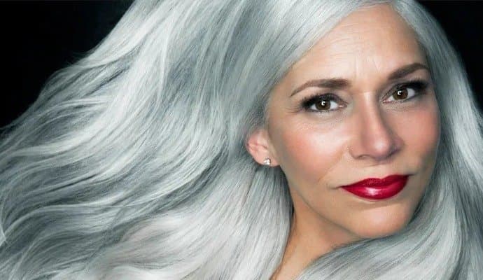 Makeup Artist reveal the tricks to wearing lipstick after 50!