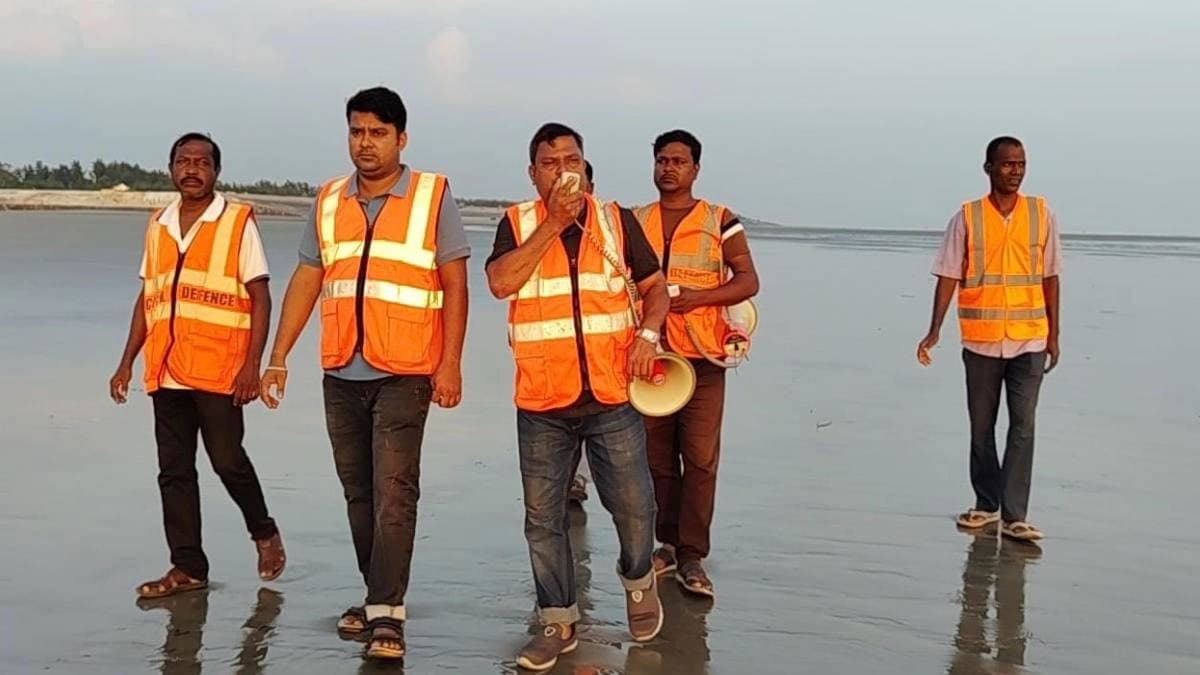 Awarness campaing in south 24 parganas before cyclone mantha hurls in the region