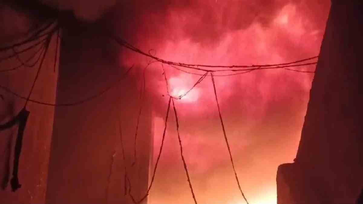 Fire at Domjur Market clothes Godown