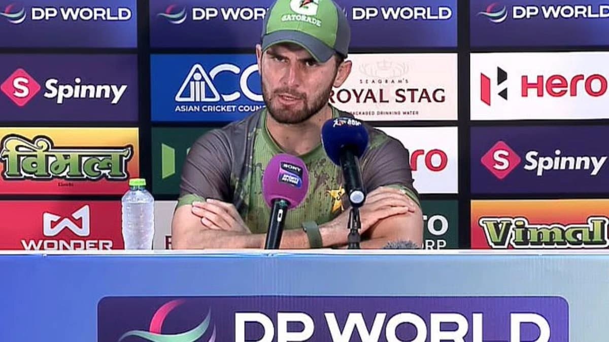 Pakistan pacer Shaheen Shah Afridi asked Tiger Kaun to a reporter 