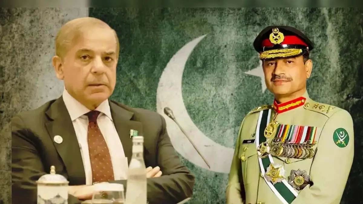 Pakistan will be torn to pieces Islamabads biggest enemy openly warns