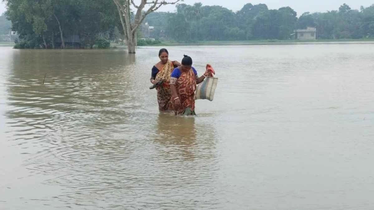 Ghatal and Chandrakona Reel Under Flood Threat as DVC Continues Releasing Water