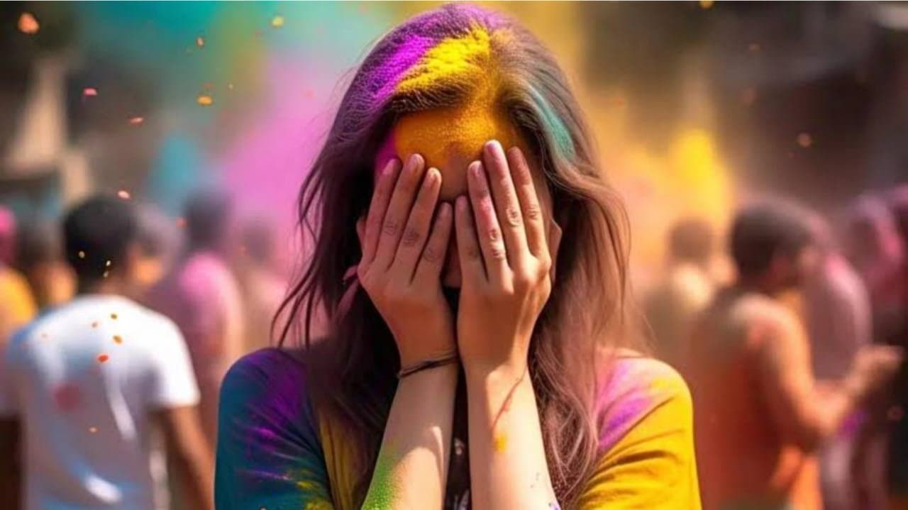 Television actress files complaint against co actor for this at a holi party 