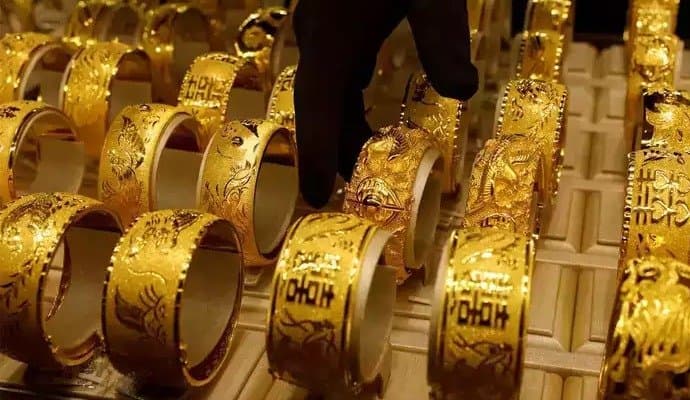 gold rate hikes in kolkata on 11 september 2024_gnr