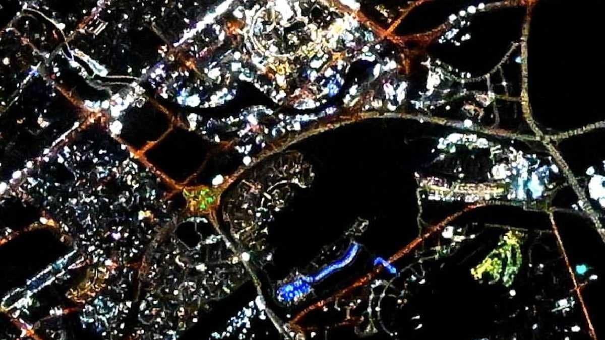 Burj khalifa picture from space attract the whole world gnr 