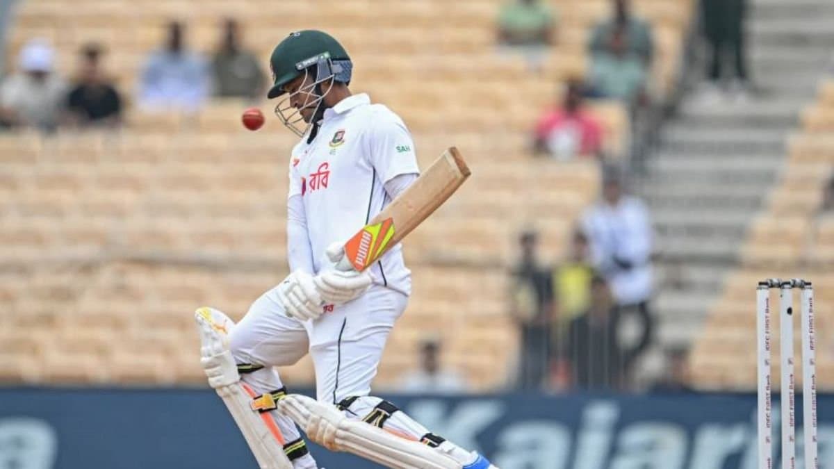 Shakib Al Hasan is available for selection in Kanpur Test, hints Hathurusingha spt