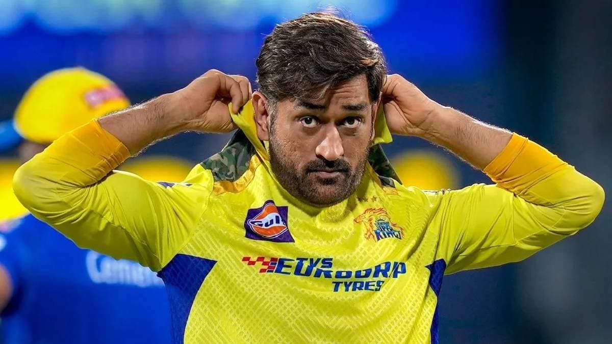 MS Dhoni Surpasses Amitabh Bachchan And SRK To Top List Of Endorsements With Record Numbers spt