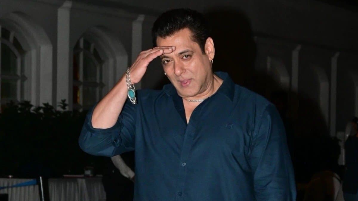 Salman Khan is suffering With Brain Aneurysm what is this disease know the symptoms