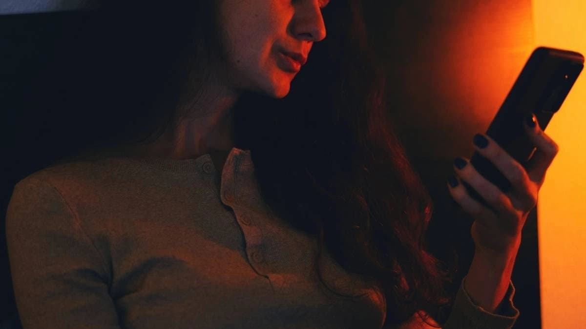 Women intimate partners are AI