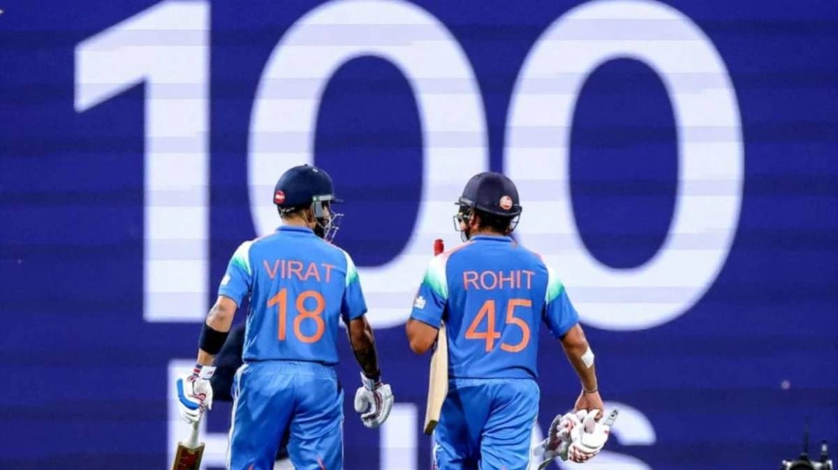 An Aussie commentator was left teary eyed as Virat Kohli and Rohit Sharma shared an emotional moment after Indias win in Sydney