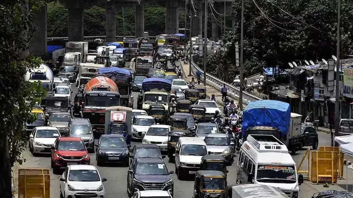 A section of Mumbaikars fed up with the constant traffic jams wrote a letter to the Prime Minister seeking permission to die