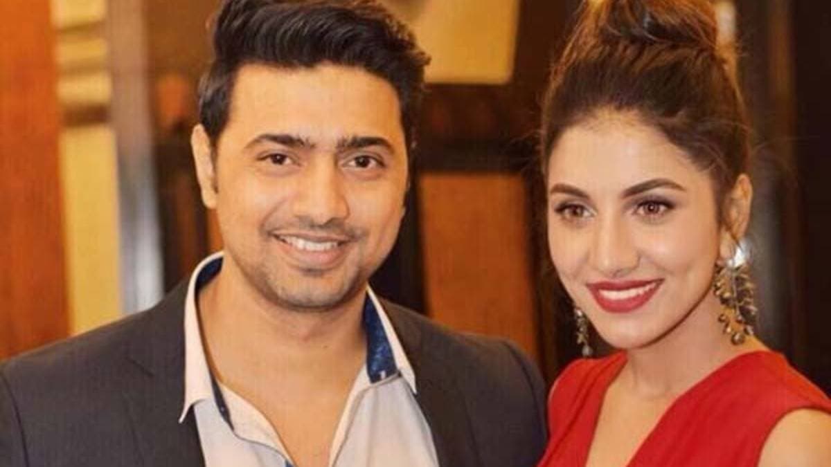 Actress Rukmini Maitra has Unfollowed dev is there any problem between them details inside ent