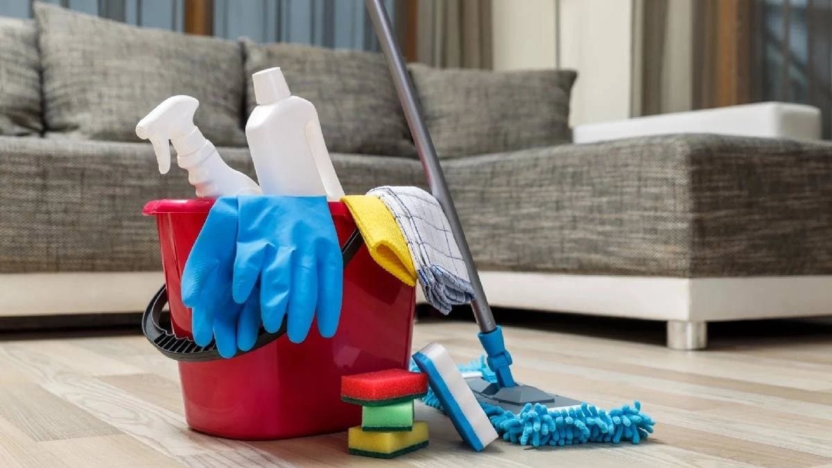 How to stay safe while cleaning house for diwali