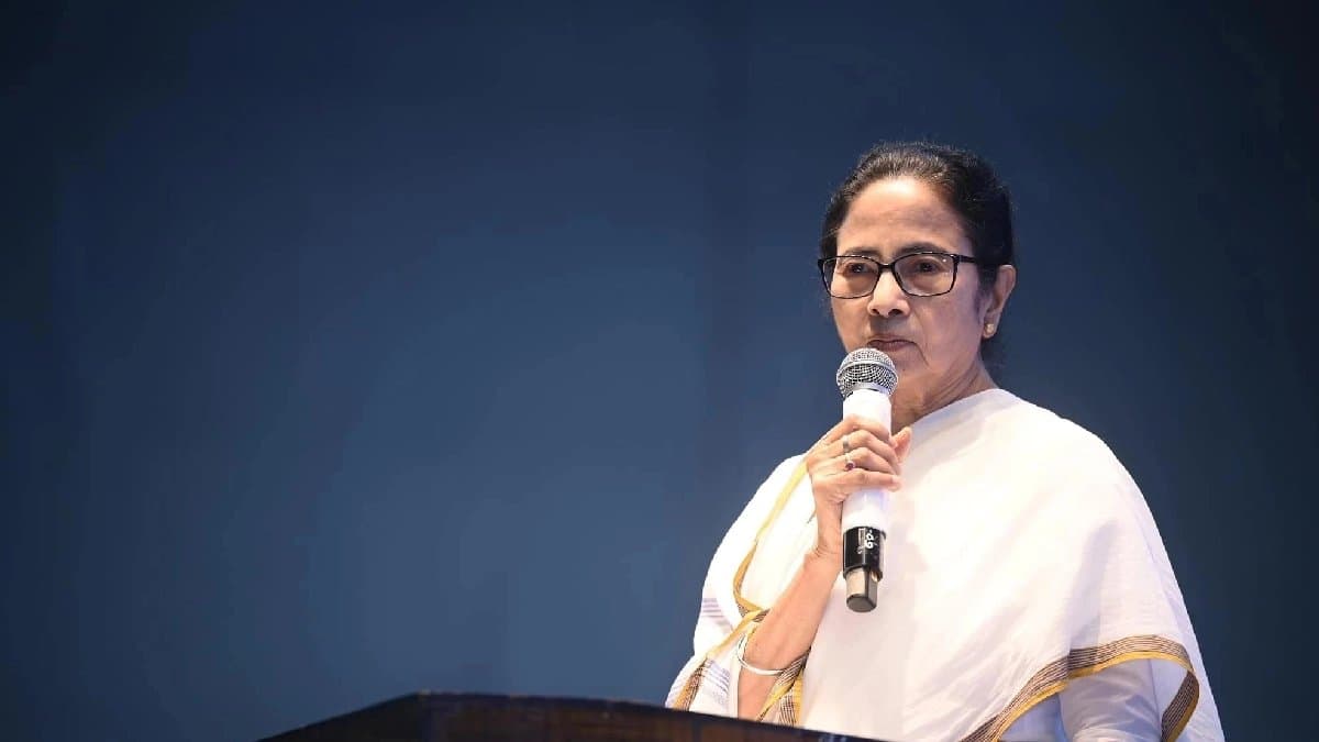 Bengal CM Mamata Banerjee announces Shramasree Prakalpa for bengal migrant workers
