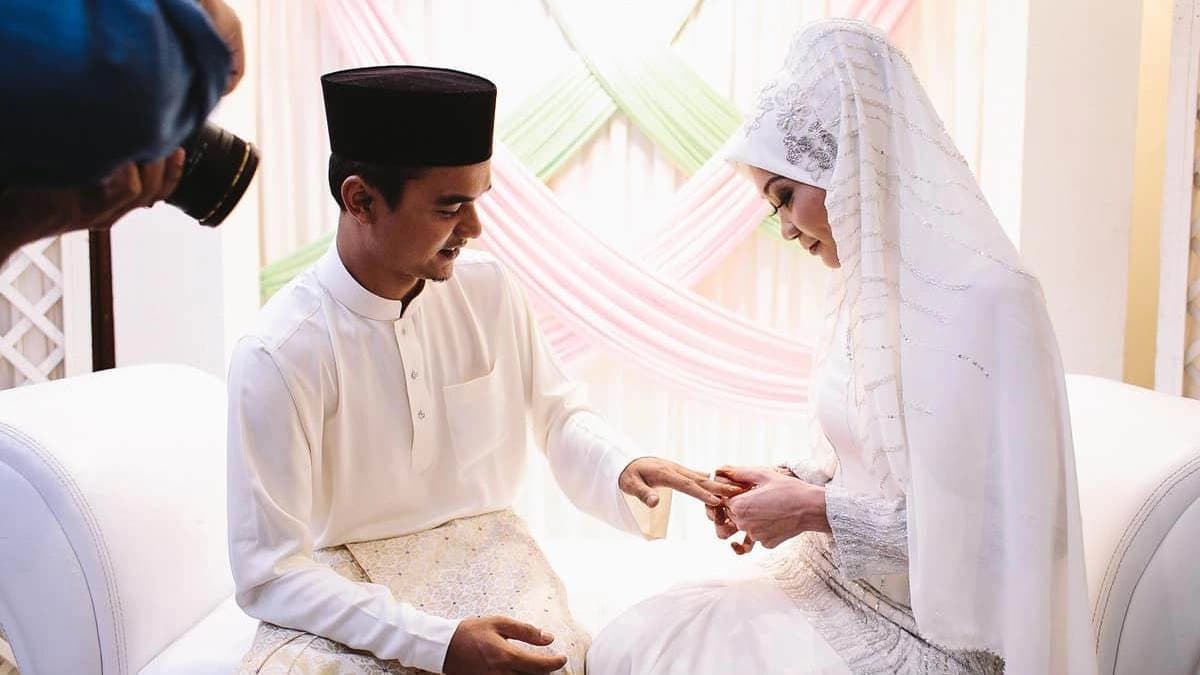 Man finds out that his wife is a man after marriage during Physical Intimacy