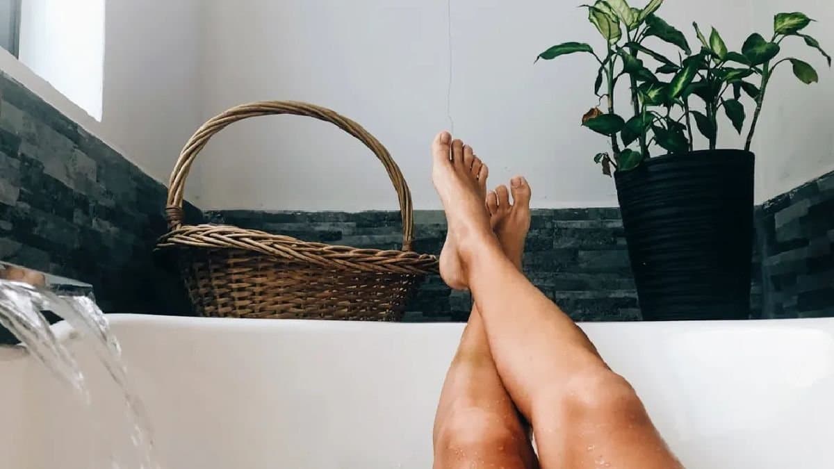 Epsom Salt bath health benefits