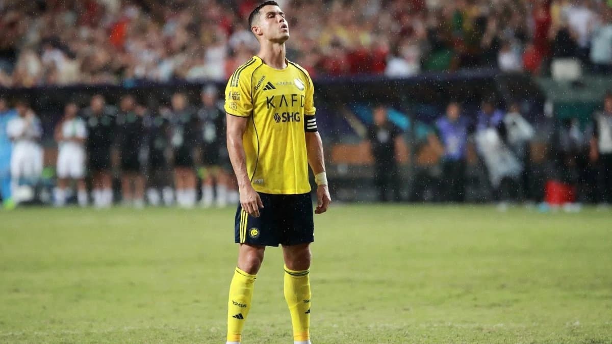 Portugese legendary footballer Cristiano Ronaldo becomes first billionaire footballer