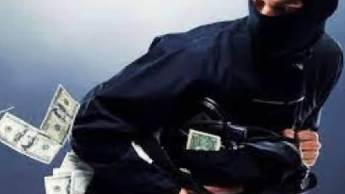 man staged robbery in his own home know the reason gnr