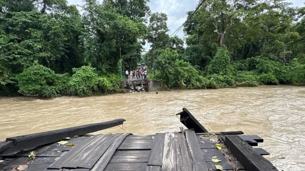 darjeeling Landslides claim 23 lives amid relentless rains