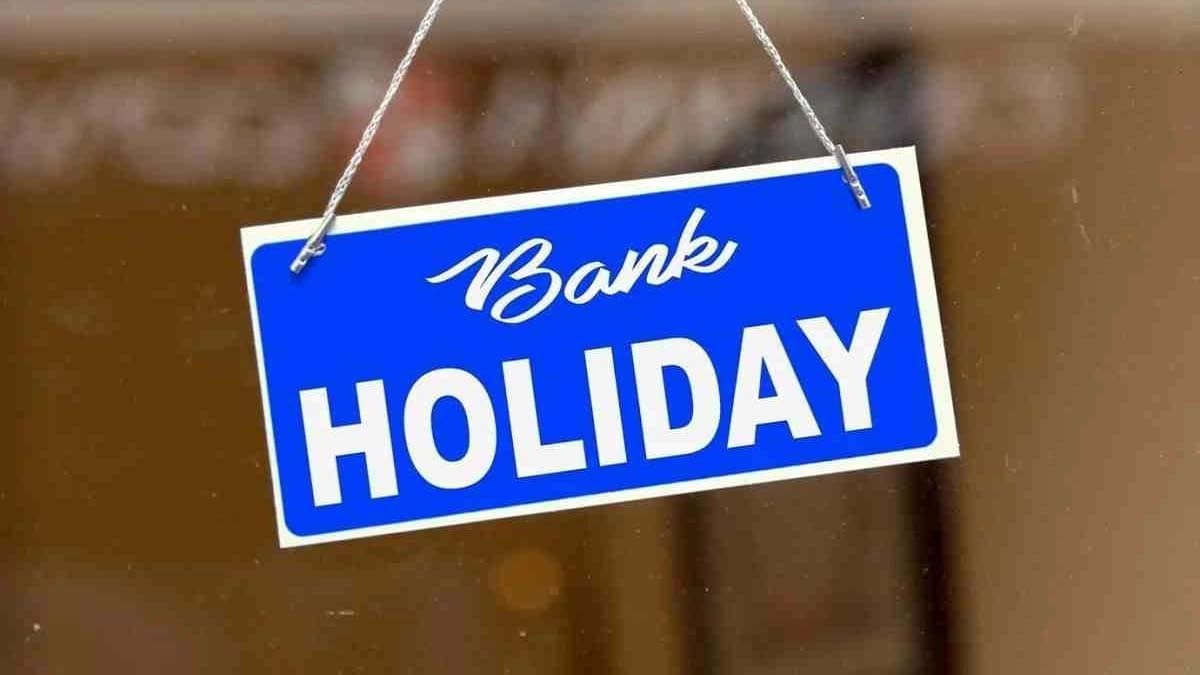 Banks will be closed for 10 days in November 2025 when are the holidays in West Bengal