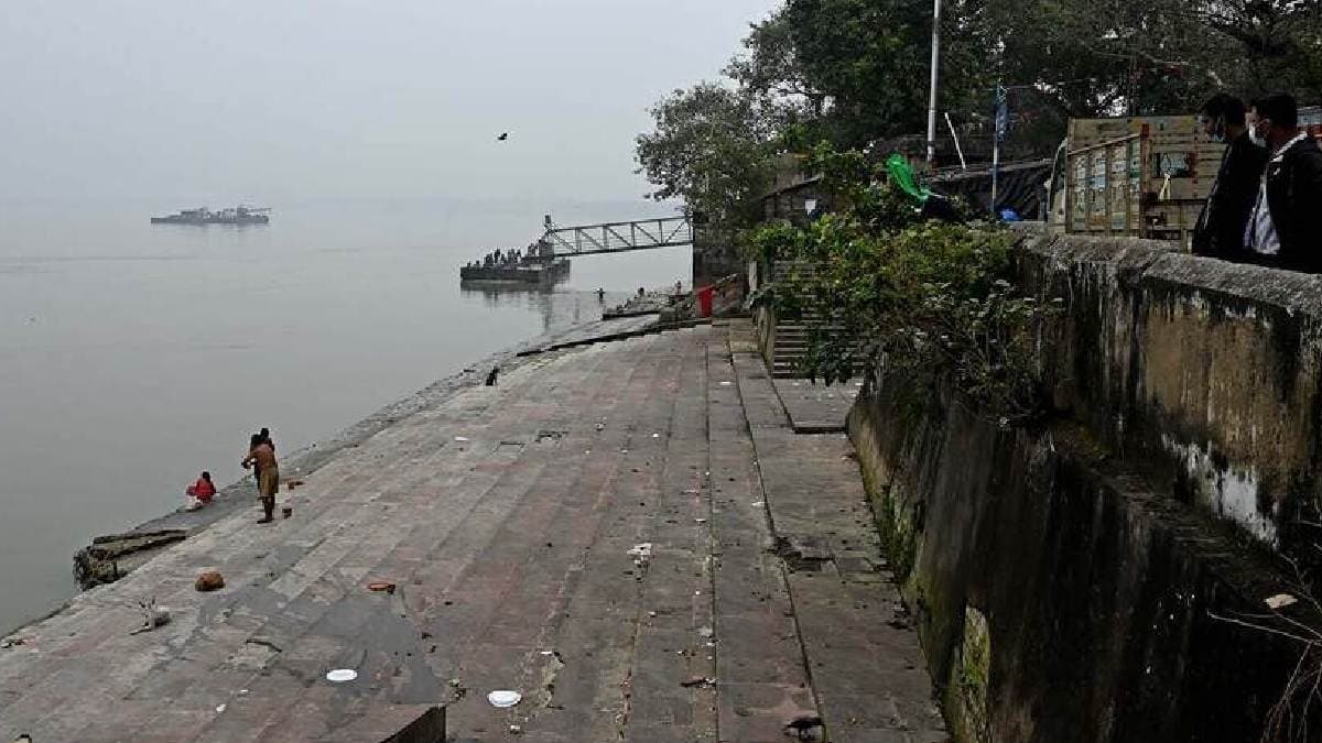 Kumortuli Incident Women tried to throw trolley bag at kumortuli ghat body found in kolkata gnr 