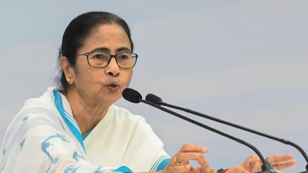 Mamata Banerjee London Tour Update CM slams Opposition parties about their comment on Oxford