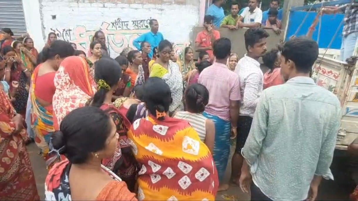Murshidabad 24 year old man took extreme steps due to debts gnr 