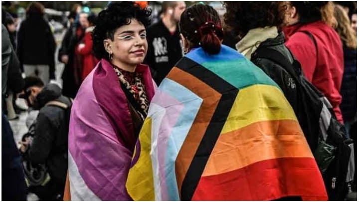 Greece parliament legalises same-sex marriage