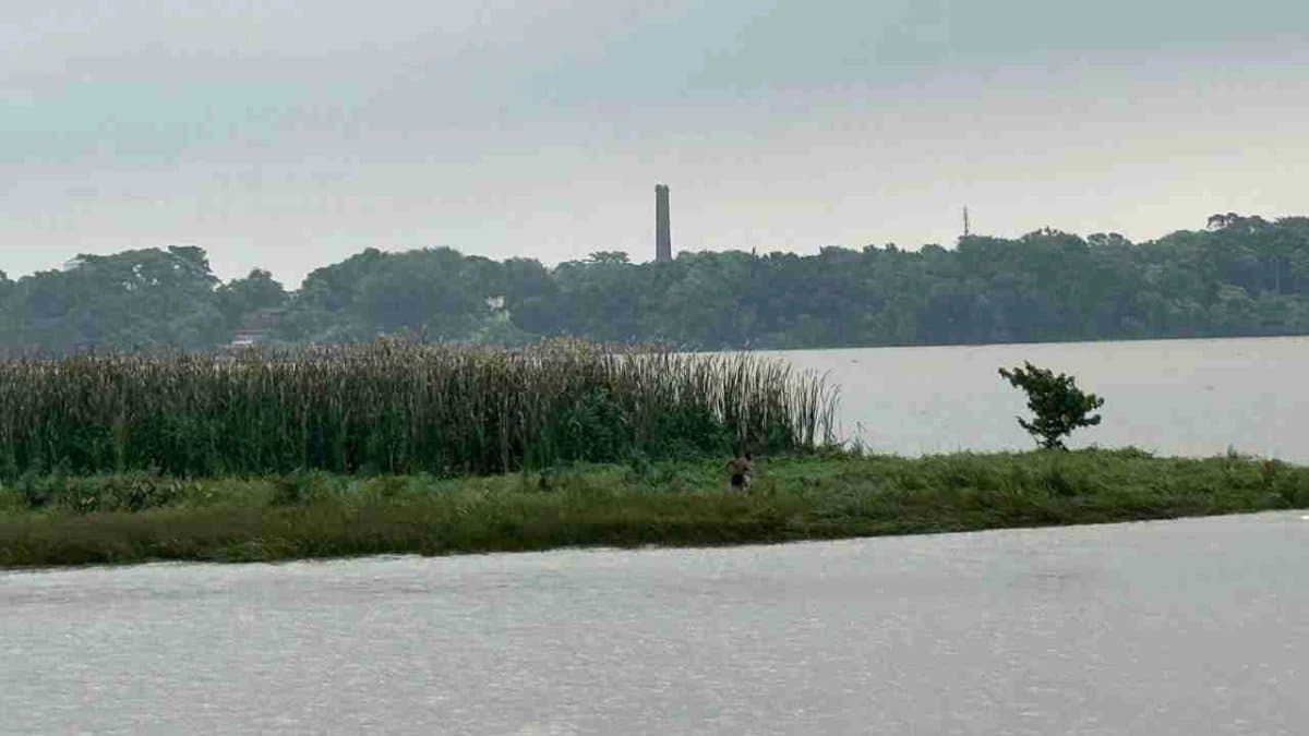 Two Boy Rescued By Police in Srirampur Ganga Ghat