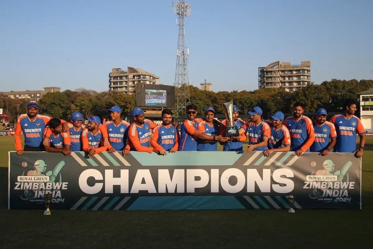 India-Zimbabwe: মুকেশের ৪ উইকেট, ব্যাটিং বিপর্যয় সামলে ৪-১ এ সিরিজ জয় ভারতের