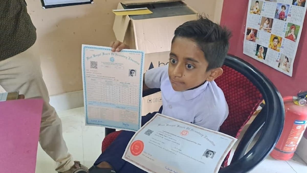 Madhyamik Pariksha 2025 specially abled Nayan Dutta success story