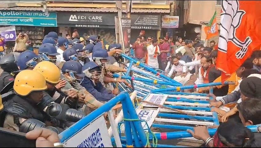 Chaos in bjp rally lead by sukanta Majumder