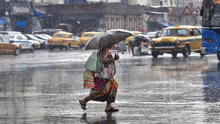 IMD Weather Forecast Heavy Rainfall Thunderstorm Warning in West Bengal Till 30 August 
