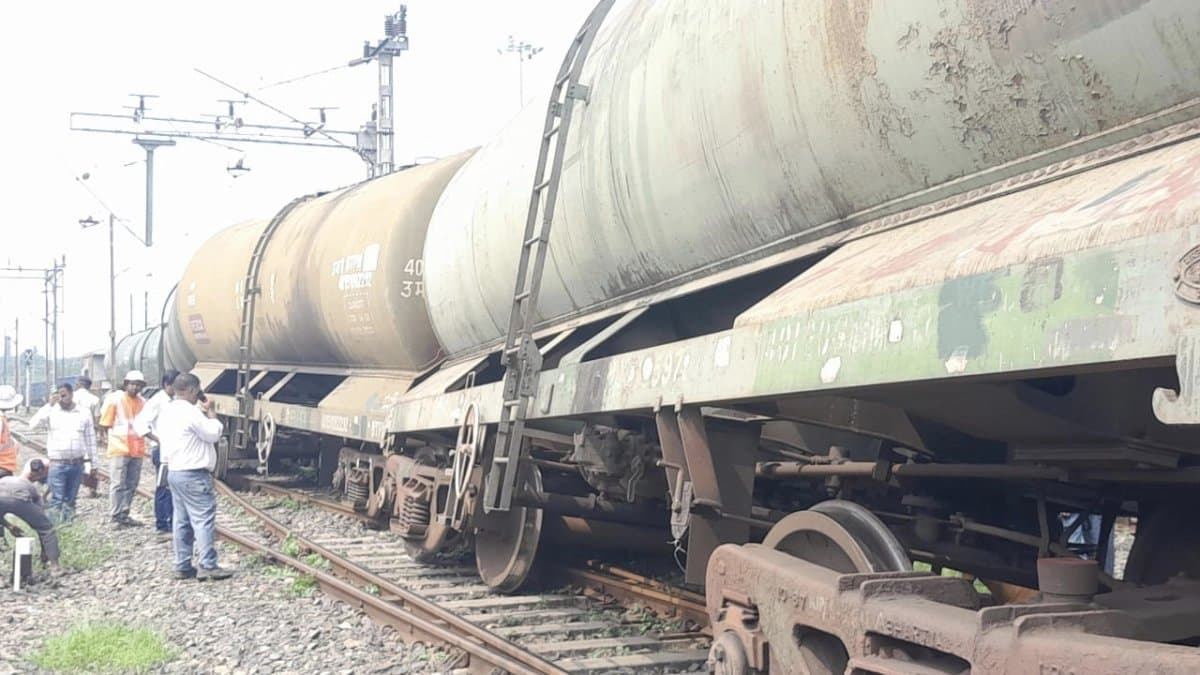 Derailed boggy of a goods train on Sealdah-Budge budge section caused big trouble for office goers