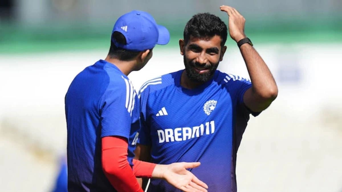 Former India head coach Ravi Shastri slammed the Indian team management for giving a break to Jasprit Bumrah in the second Test