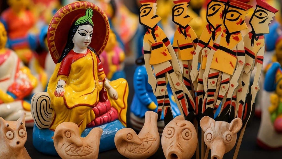 Exhibition for the heritage doll making art organised