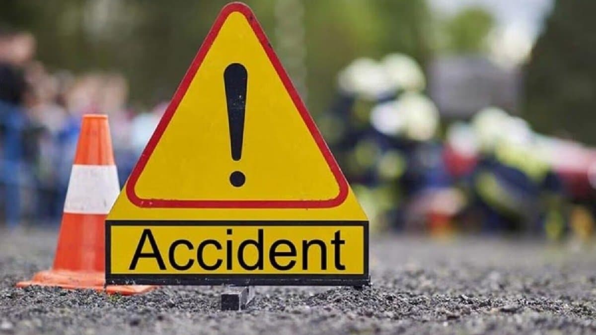 Road accident in North 24 Pargana claimed a life