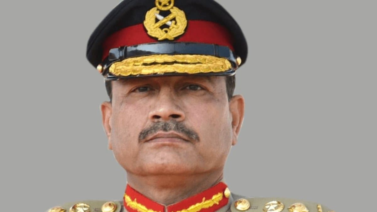 How much Pakistan pays to it s army chief general Asim Munir