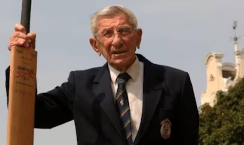 Oldest test cricketer Ron Draper dies at the age of 98 in South Africa