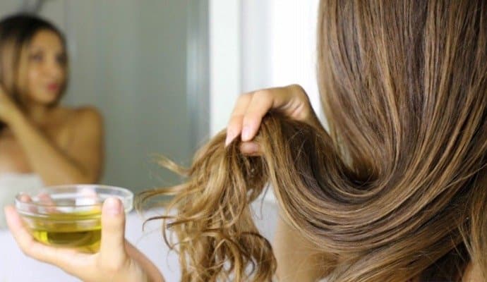 Hair Care: প্রাণহীন চুল? এই গরমে যত্ন নেবেন কোন উপায়ে?